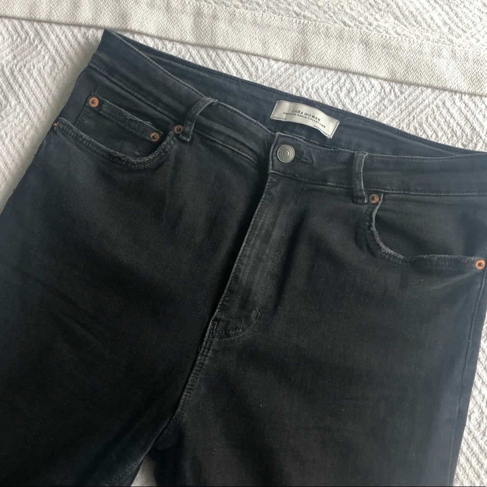Zara Women’s High Rise Skinny Jean Distressed